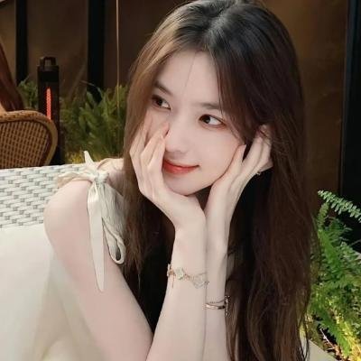冰属性男子与酷酷女同事